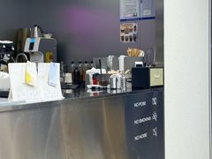-HUGS coffee(东区店)