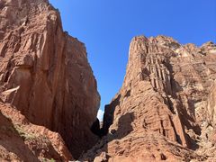 -天山神秘大峡谷