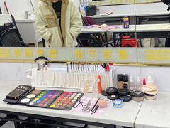 -首脑美容美发化妆美甲培训学校(龙岗校区)