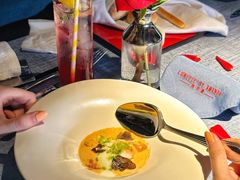 -弦月窗LUNETTE BY AMANDA(复兴路店)