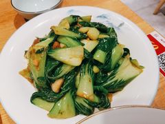 油炸炒青菜-伊喜饺子·烤鸭(五道口学院路店)