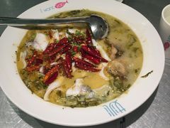 -姚姚酸菜鱼·金戈戈香港豉油鸡(喜荟城联名店)