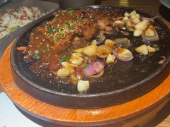 -蜜桃餐厅·伴山(湖滨商业街店)