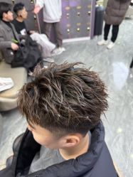 -藤野造型烫染·漂发