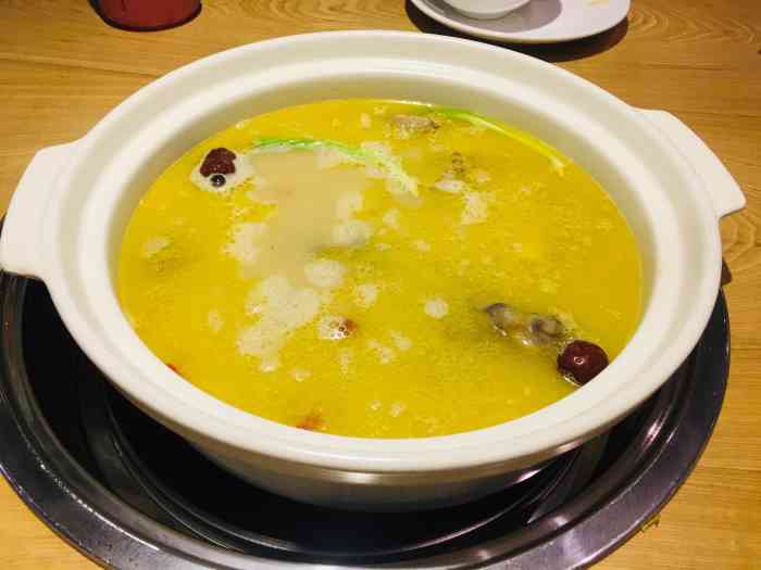 金汤养生板栗鸡(世茂店)-"去昆山出差,刚好这家新店开业,过来尝鲜,.