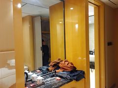-库车国际酒店(火车站东湖公园店)