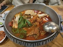 -喇喇排骨火锅·传统韩式脊骨汤(望京西园总店)