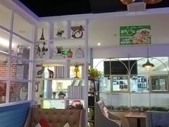 -豪客嘉族·麦尼顿西餐厅(乐福天下店)