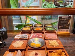 -银米·云南传统过桥米线(双廊黑金冠店)