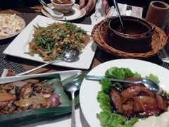 包烤蘑菇、铜锅焖饭、弥渡腌菜扣肉、三个巴-雀舞云南菜(乐客城店)