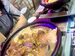 港式牛杂煲大煲-华仔哥牛杂餐室