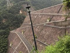 -安吉龙王山峡谷漂流