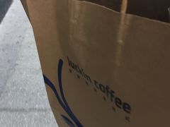 -瑞幸咖啡(新世界中心店)