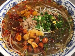 酸辣粉-爆炸头阿姨小四川正宗川味小吃(无任何分店)