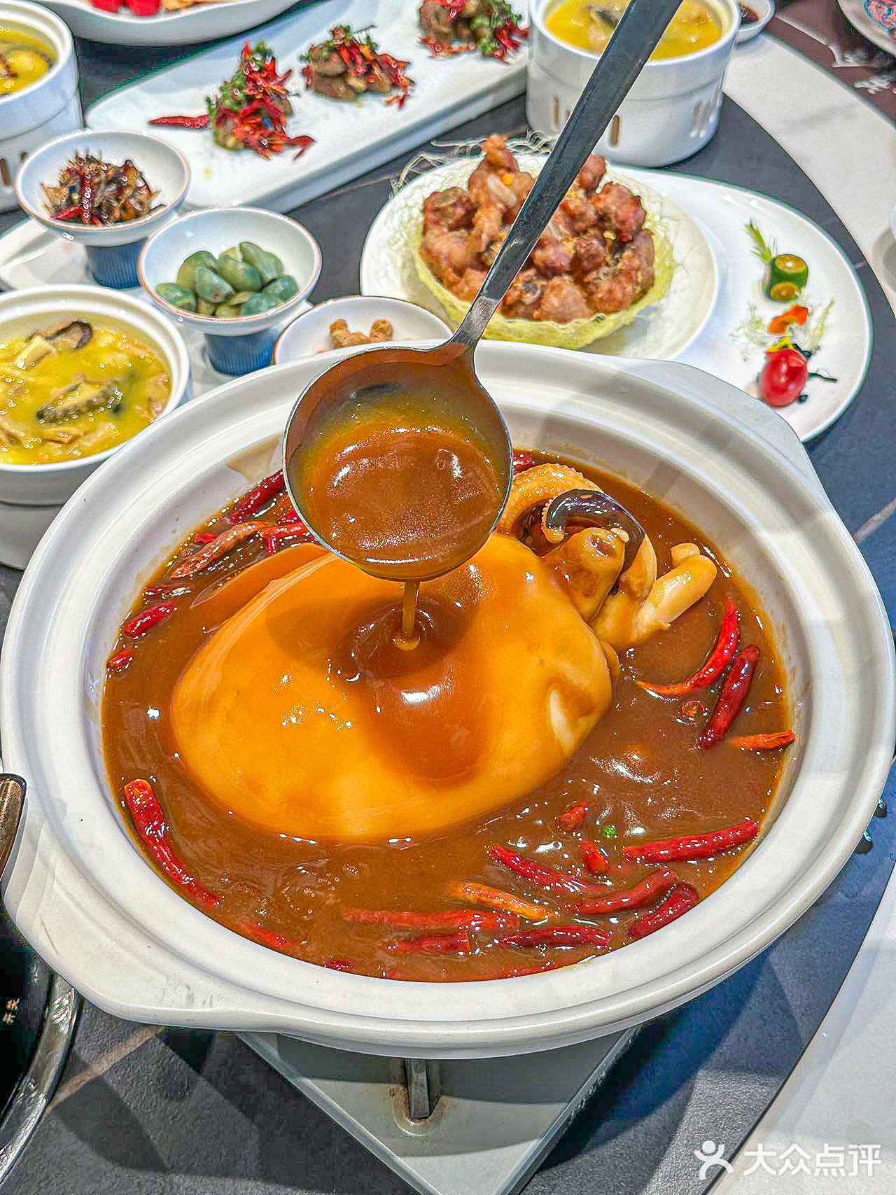 没看错，这家店真的在东湖！真的是太爱那种环境好