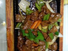 铁板黑椒牛柳-伊喜饺子·烤鸭(五道口学院路店)