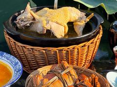 -七的湖·晚芳亭·阳澄湖农家菜·大闸蟹(莲花岛店)