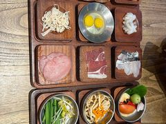 -银米·云南传统过桥米线(双廊黑金冠店)