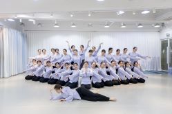 -深舞形体民族舞蹈工作室