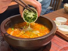 -良米山·云南野生菌过桥米线(上海首店)