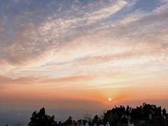 -鬼笑石后山停车场