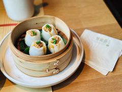 -荣家黄鱼面(南京西路店)