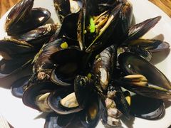-宝燕海货工场(长江国际店)