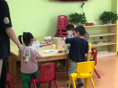 -魔力熊儿童早教托育中心(硚口同馨店)