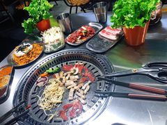 -马路牙子烧烤音乐酒馆(望京店)