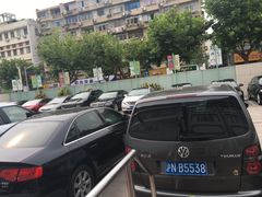 -上海中医药大学附属市中医医院-停车场