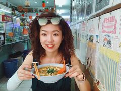 -亚王咖喱鸡米粉面