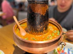 铜锅油焖鸡-一坐一忘云南菜(嘉里中心店)