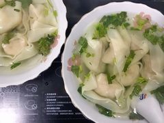 刀鱼馄饨-老半斋(福州路店)