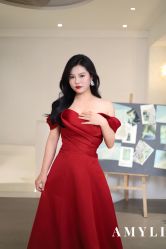 -艾米丽婚纱礼服