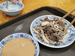 老北京爆肚-门框胡同百年卤煮(新街口店)