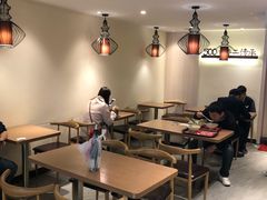 -熊大师牛羊粉(红谷凯旋店)
