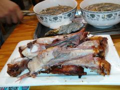 -欢乐牧人蒙古炭烤羊腿(四平路店)