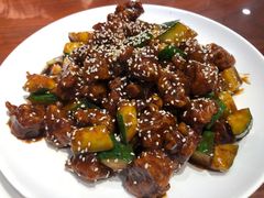 酱爆坚果牛肉粒-恩宏德餐馆(平山道店)
