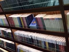 -钟书阁(珍园店)
