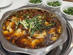 -乡土特色.冷锅鱼.牦牛肉汤锅