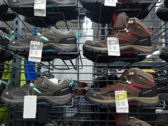 -迪卡侬(西三旗店)