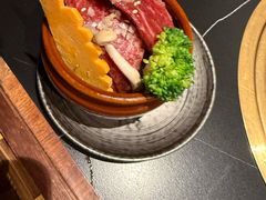 -山川小町·极番烧肉(新地假日广场店)
