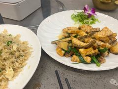 -郑猛记石岐鸽主题餐厅(长江店)