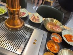-臻牛烤肉