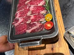 -蟹犇前•帝王蟹雪蟹(陆家嘴店)