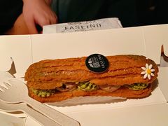 -香港新发烧腊茶餐厅(水围店)