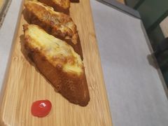 面包诱惑-街角等你.大连海鲜烧烤.经典铁板海鲜串(西安路店)