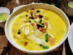 -香山湖家家宴(中山陵店)