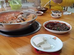 -苗侗地道红酸.酸汤鱼·酸汤牛肉