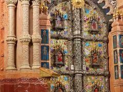 -滴血救世主教堂